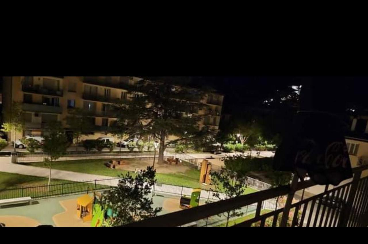 Agreable Appartement F3 Climatise 코테 외부 사진